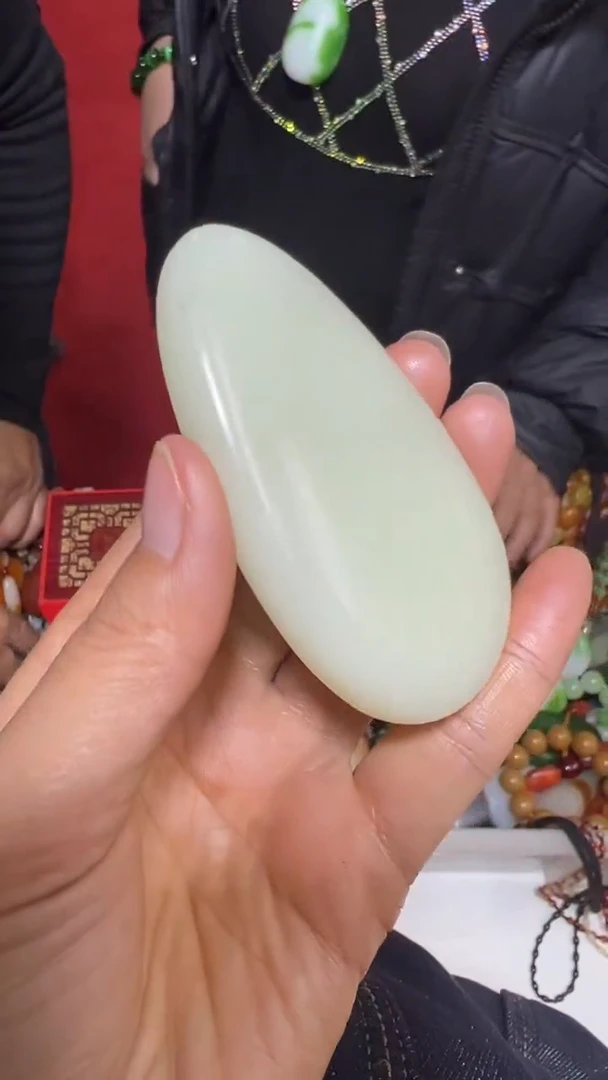 未镶嵌和田玉挂件1