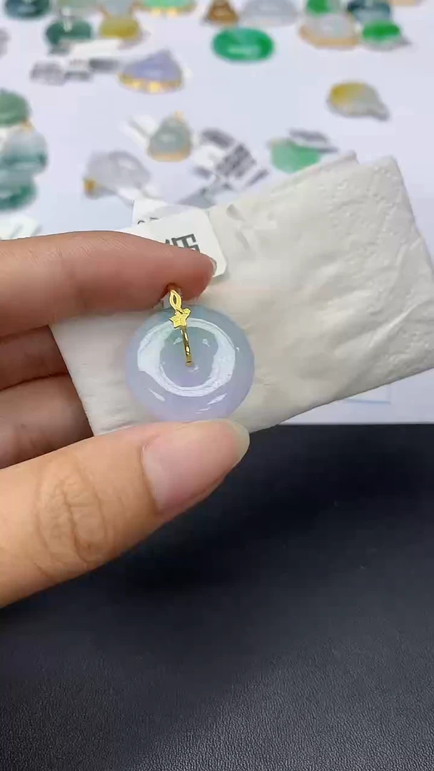 翡翠18K金镶嵌颈饰天然缅甸a货翡翠