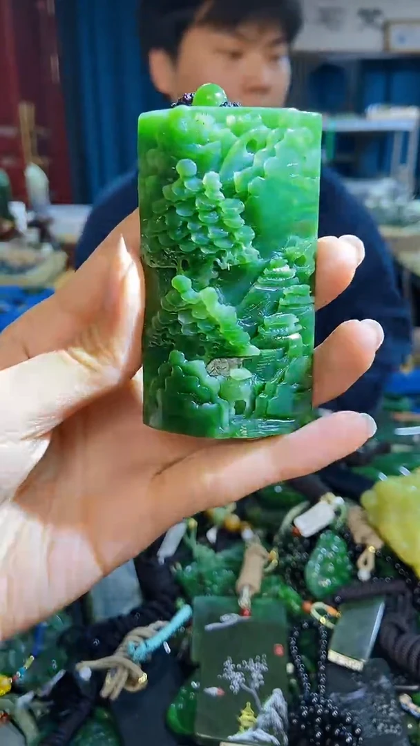 未镶嵌和田玉挂件1