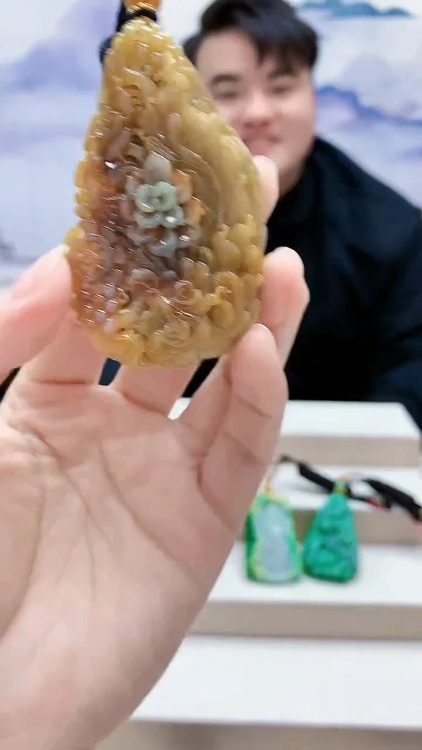 未镶嵌定制翡翠5060lr-毛货挂件23
