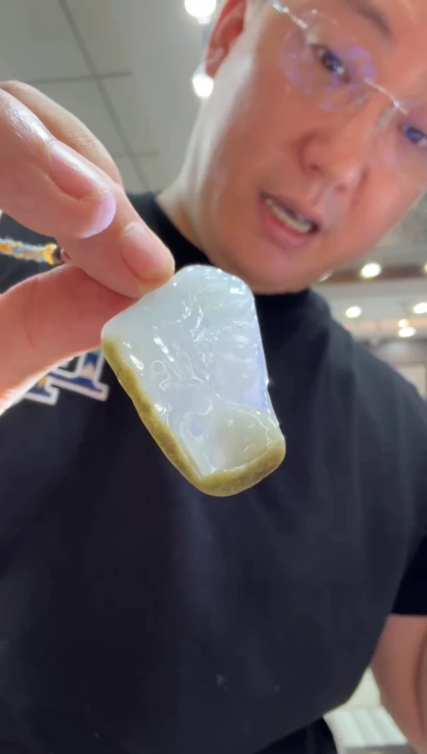 未镶嵌挂件翡翠A货翡翠孤品国雕谢林工