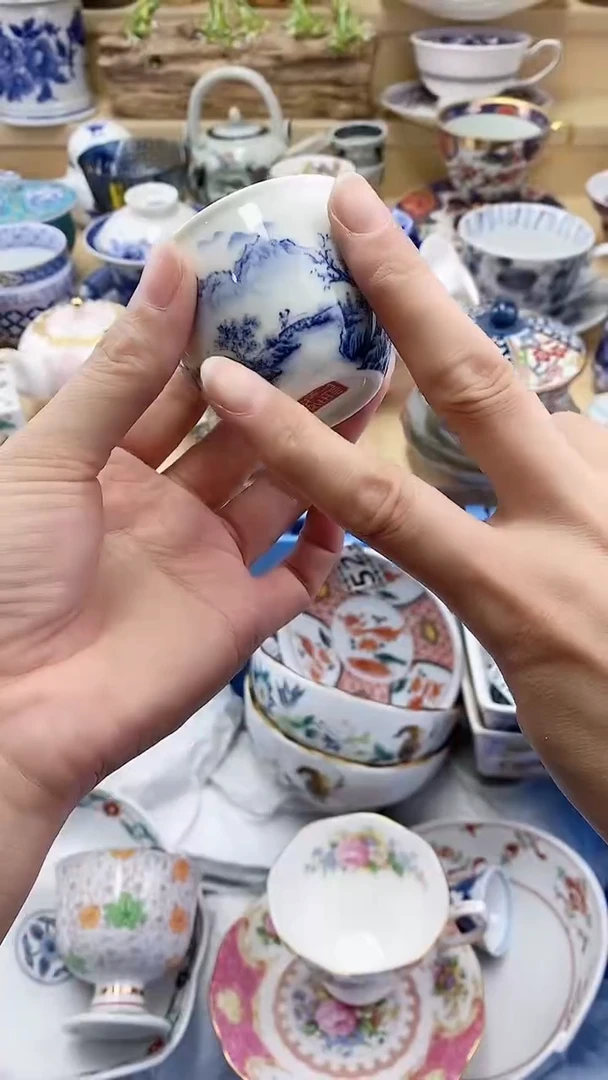瓷片猪**大闪购名称 瓷片