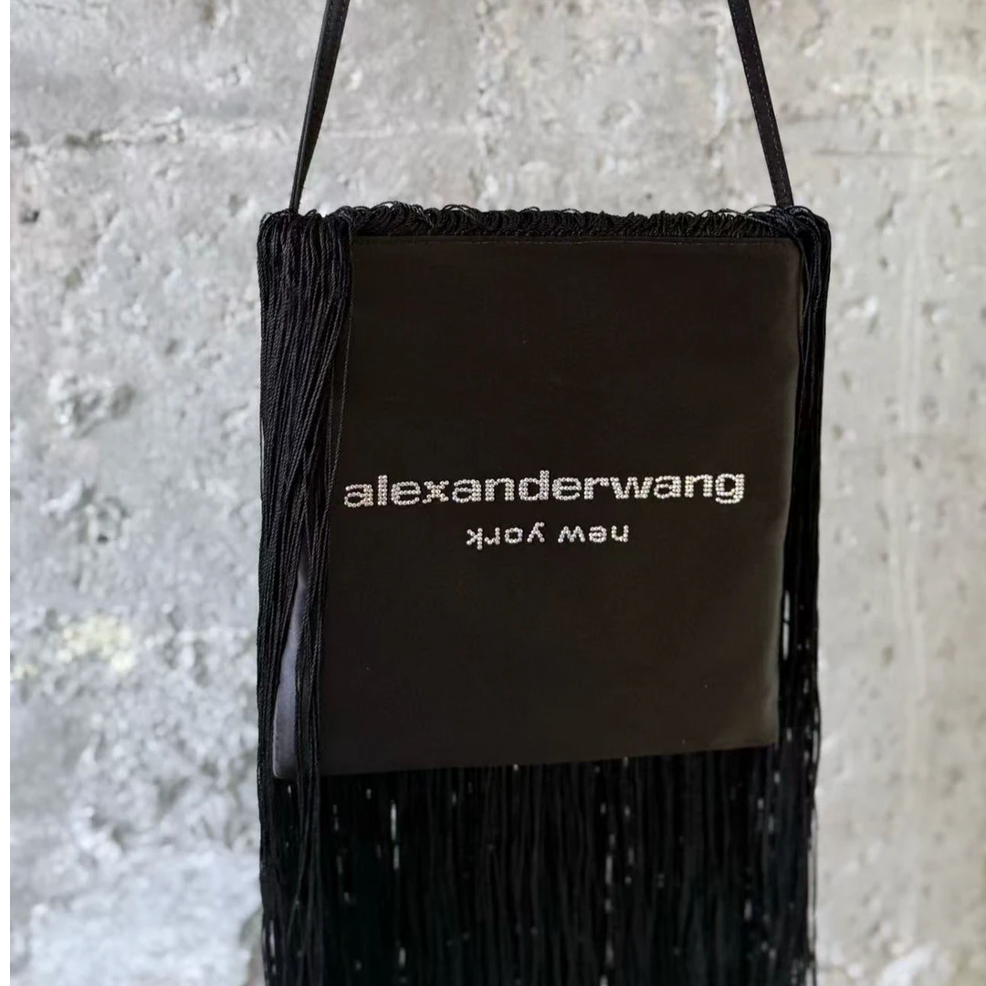 95新 ALEXANDER WANG 亚历山大王黑色流苏挎包  80079