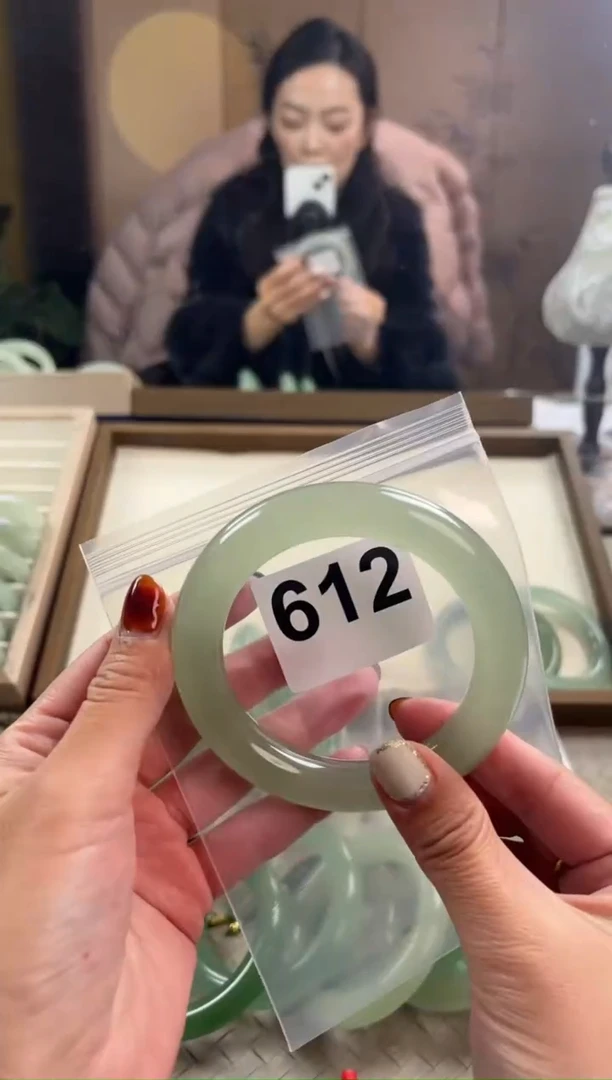 未镶嵌手镯石英质玉米*猪612