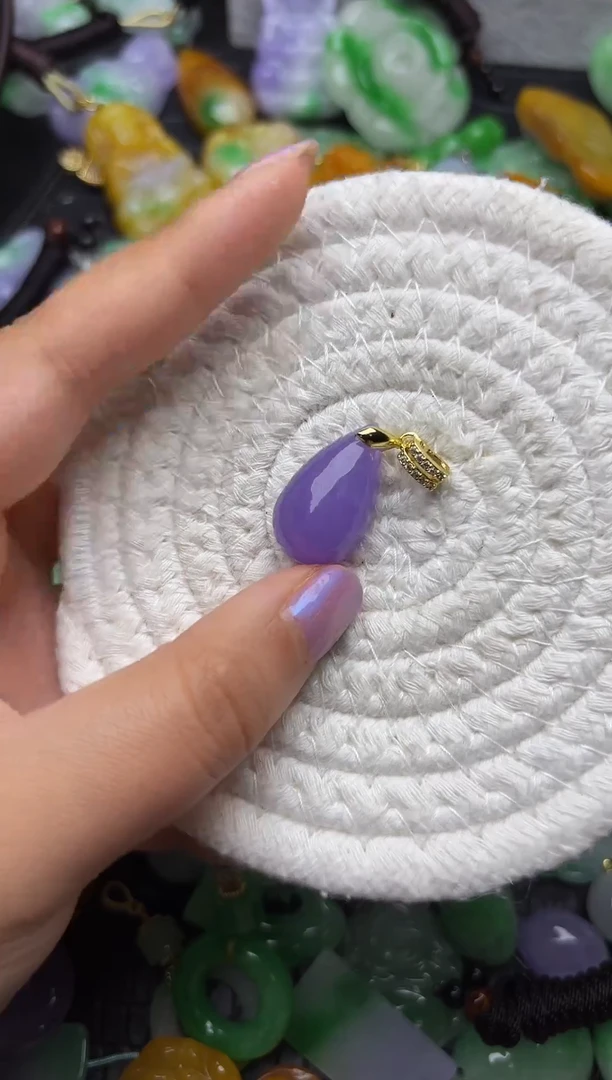 颈饰未镶嵌翡翠缅甸翡翠吊坠