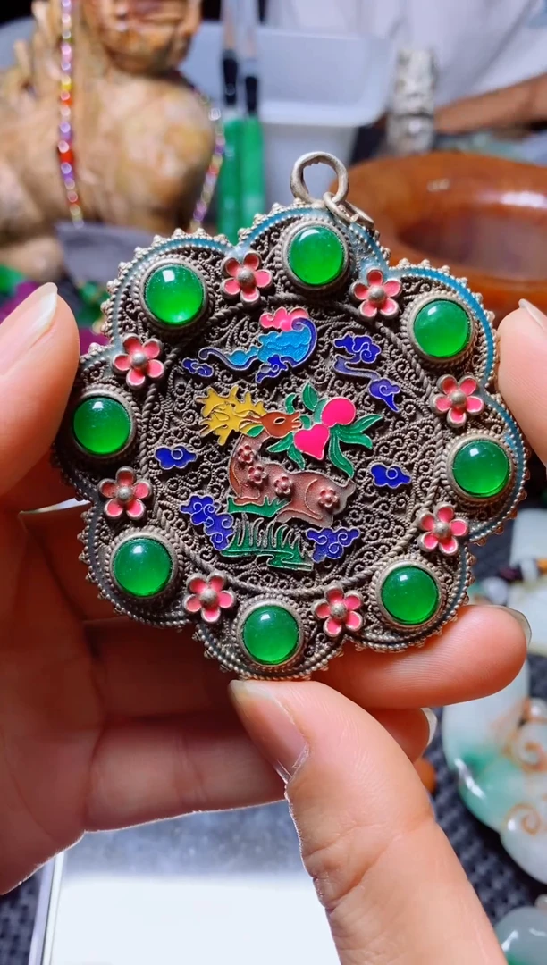 摆件漂亮精美的物品