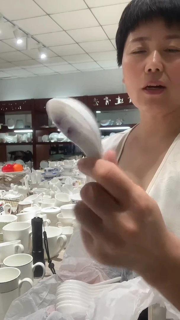 隆达骨瓷 福利小勺拍一发三