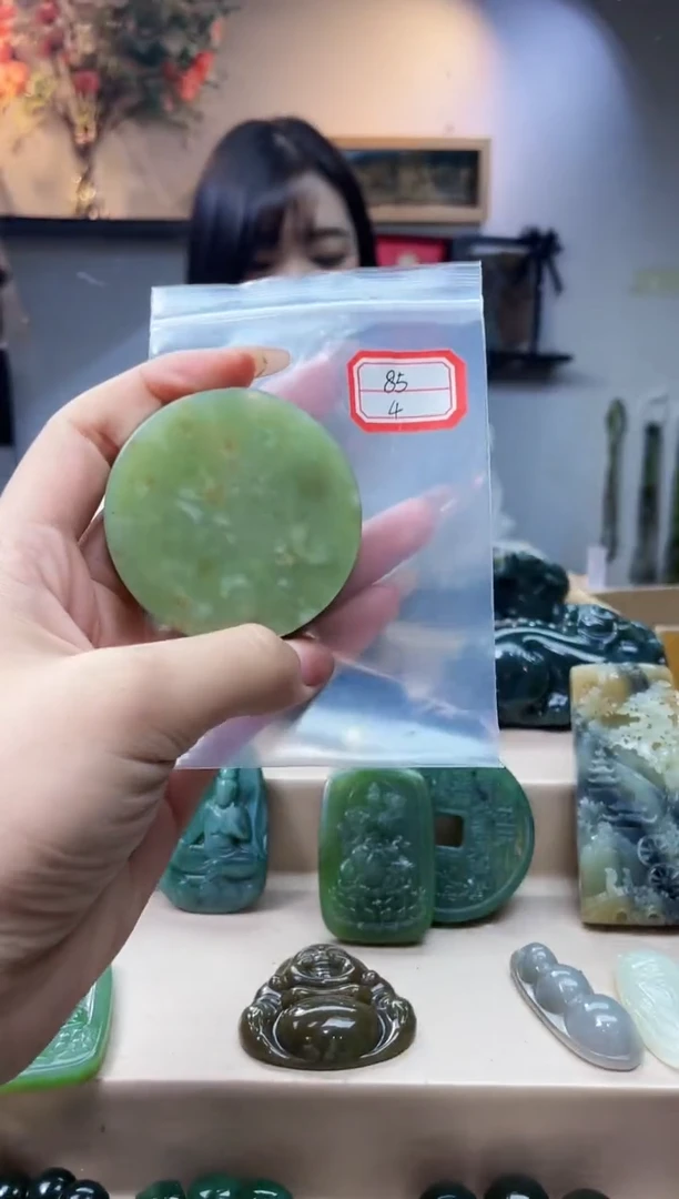未镶嵌和田玉挂件1