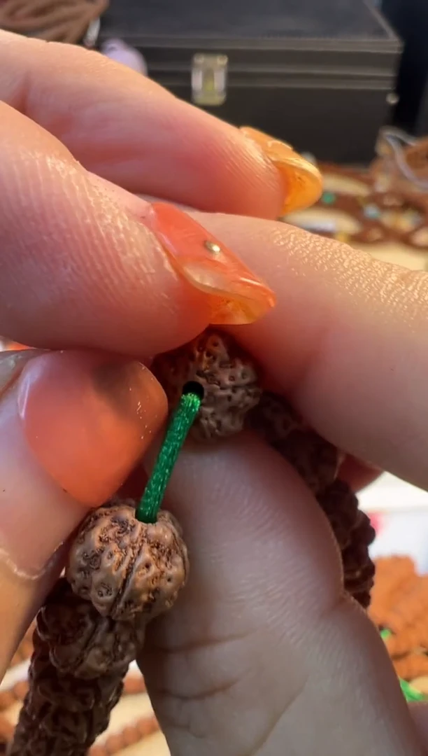 【闪购商品】金刚菩提手串695龙爪凹底梅花9-12mm