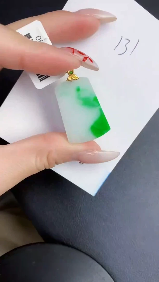 【闪购商品】翡翠颈饰18K金镶嵌0000000000