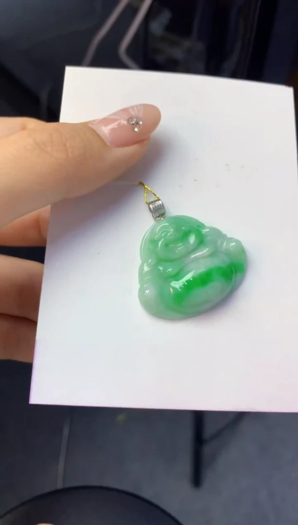 颈饰18K金镶嵌翡翠天然缅甸a货翡翠百元以上9元证书费自理