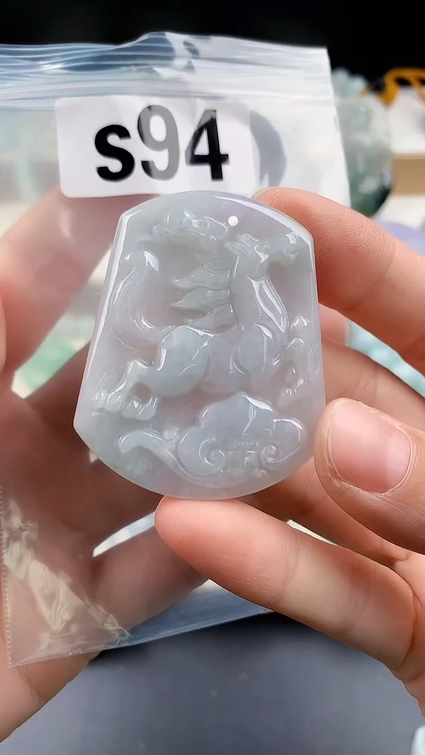 颈饰未镶嵌翡翠颈饰未镶嵌缅甸天然翡翠吊坠