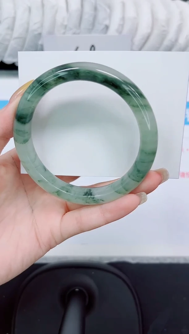 石英质玉手镯未镶嵌311