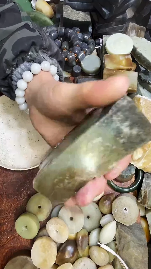 未镶嵌和田玉珠宝半成品1