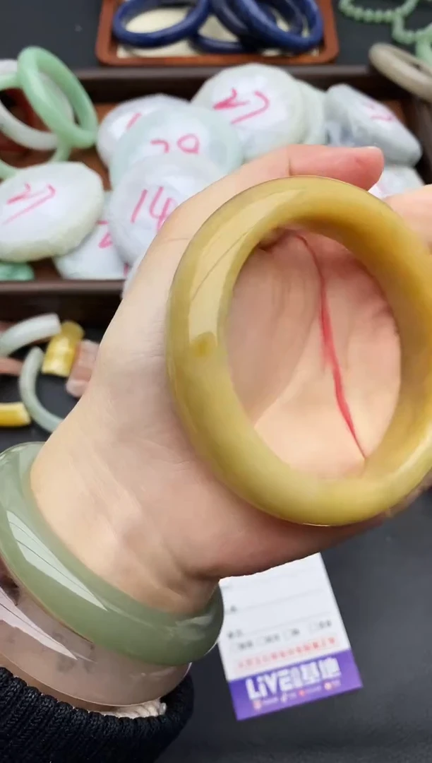 未镶嵌手镯石英质玉54+58/59