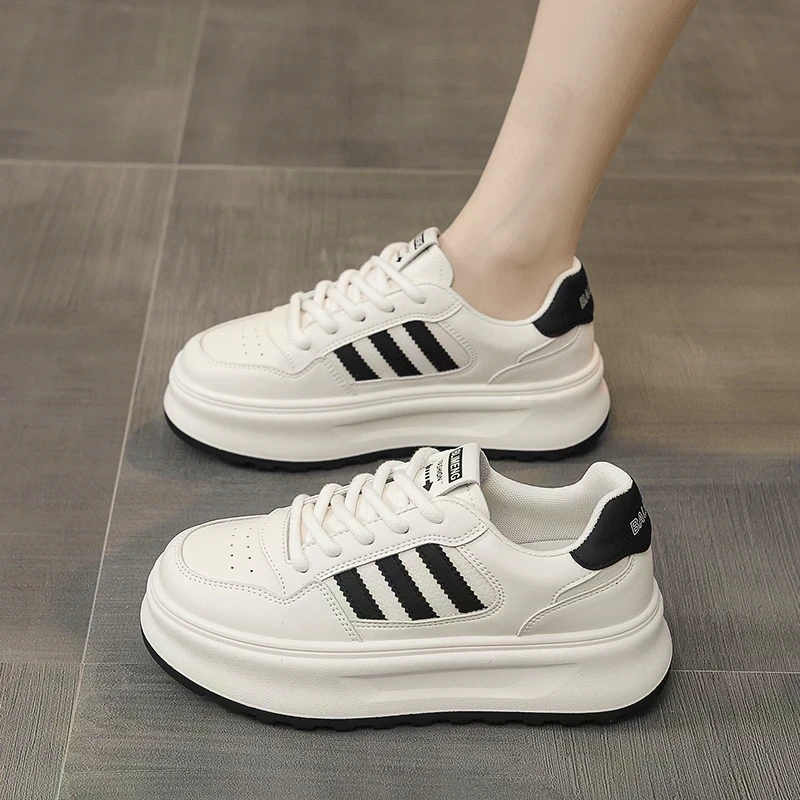 休闲女鞋2025春季新款时尚百搭增高小单鞋圆头S003