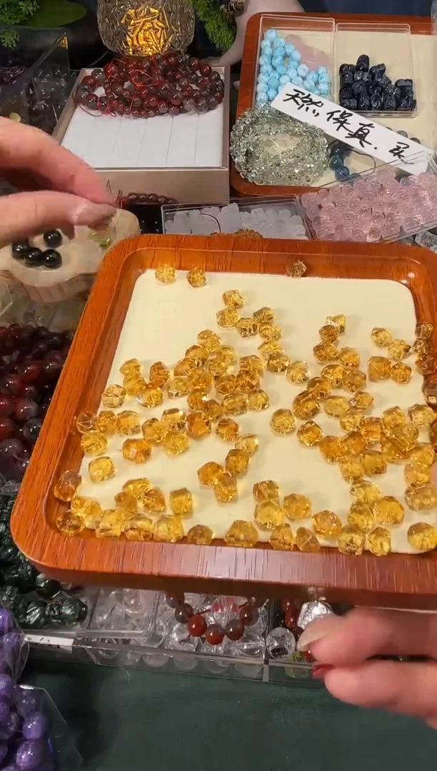 【闪购商品】水晶手串未镶嵌特级黄水晶小号隔珠一颗