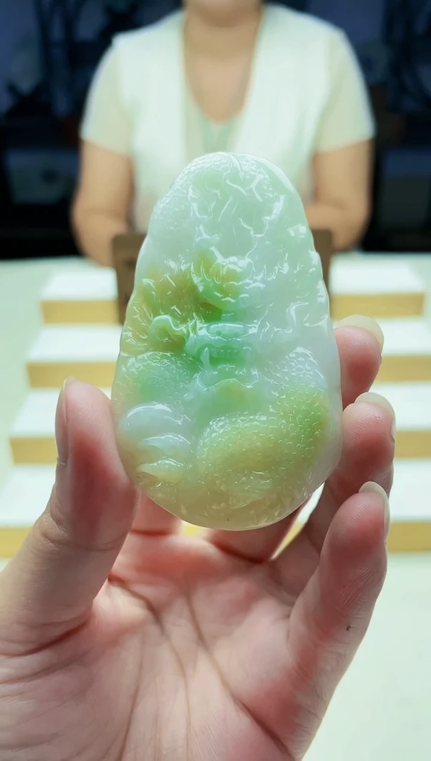 颈饰未镶嵌翡翠09130030