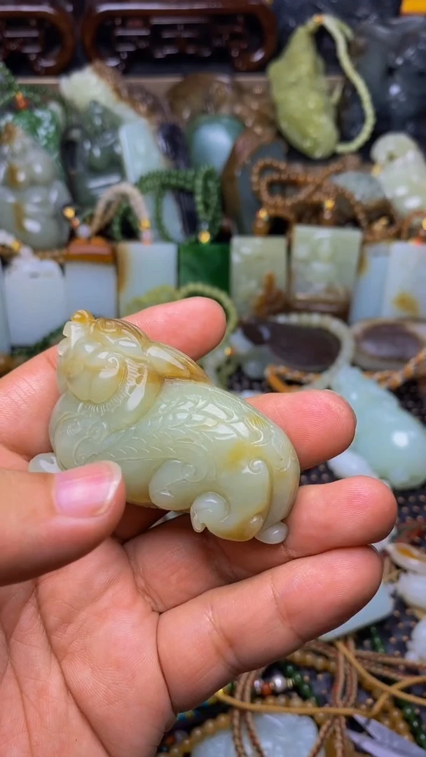 未镶嵌和田玉挂件1