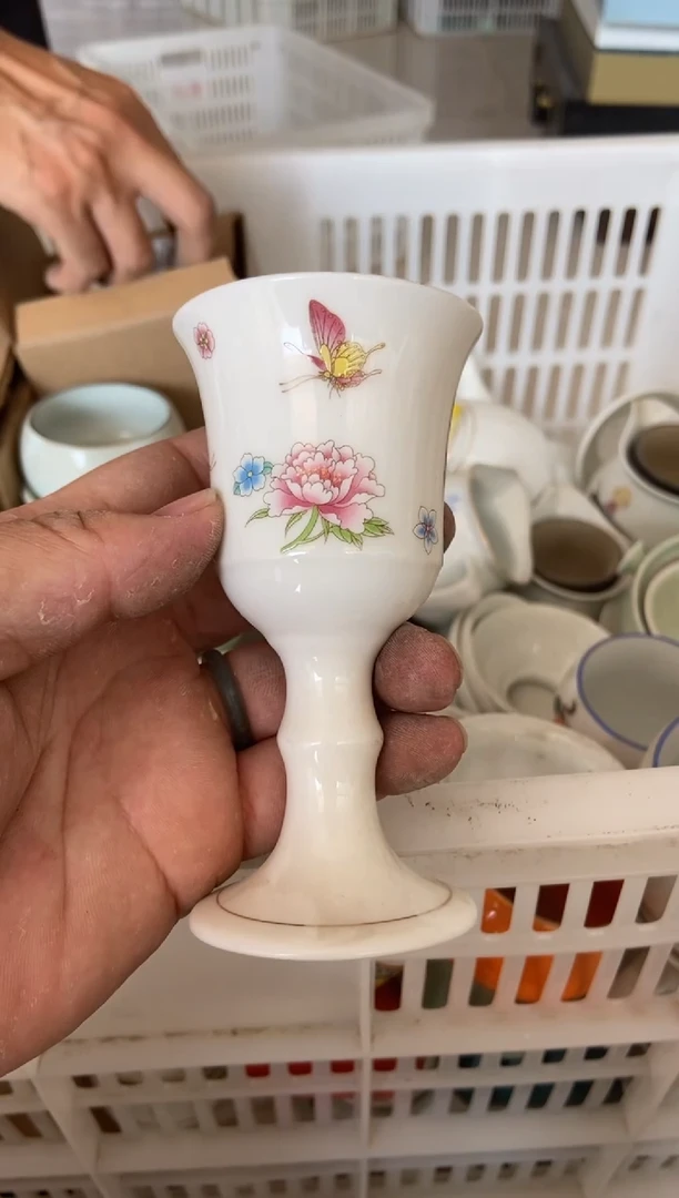 杯无运费险有瑕疵的摄影的产品有使用过的痕迹有点脏介意勿拍