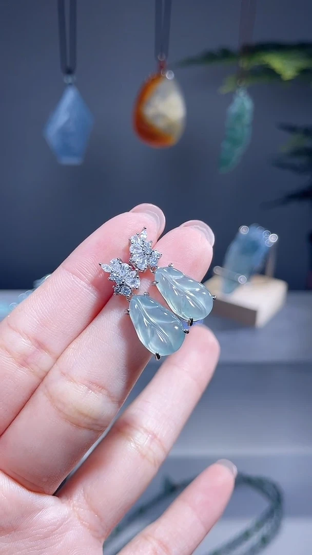 颈饰未镶嵌翡翠耳饰多样性发1
