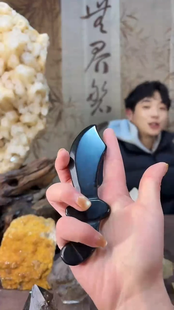 【闪购商品】水晶摆件未镶嵌黑yao石小匕首