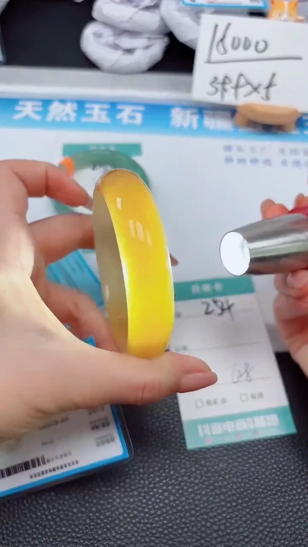【闪购商品】石英质玉手镯未镶嵌254