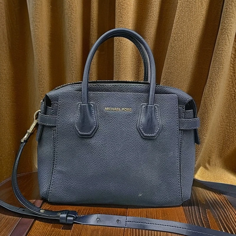 95新 MICHAEL KORS/迈克高仕  深蓝色斜挎包 1219 4565