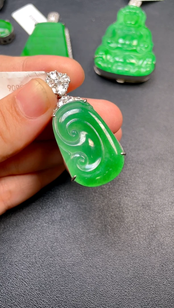 吊坠(不含链)银S925镶嵌翡翠吊坠