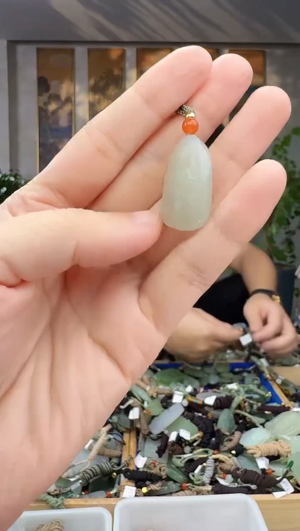 未镶嵌和田玉挂件拍一发一