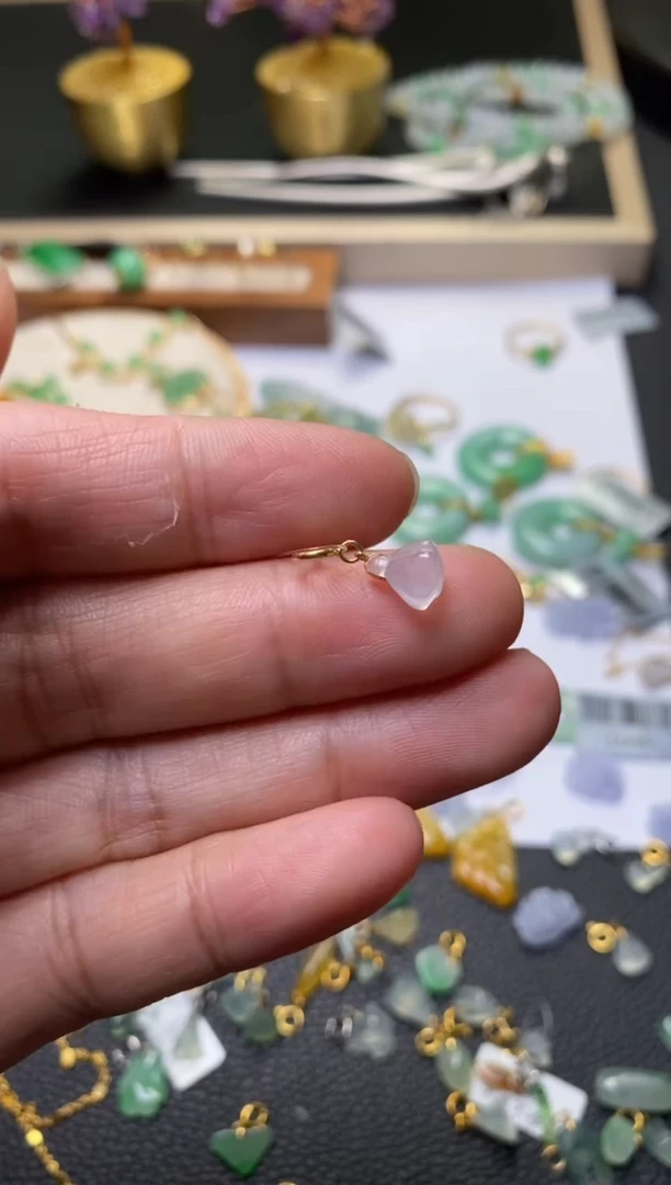 翡翠18K金镶嵌颈饰净货35349