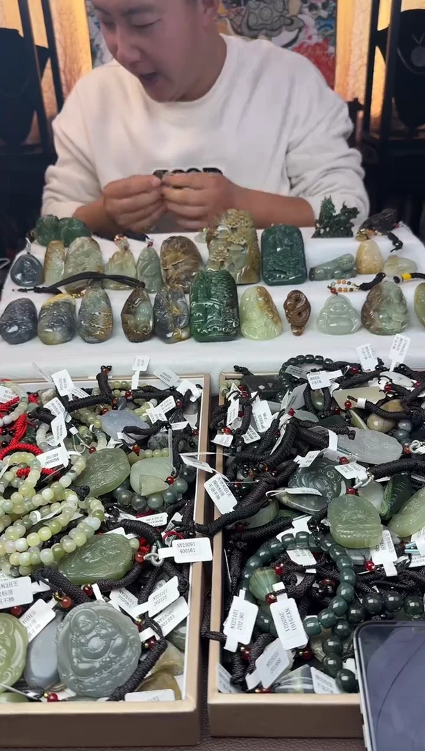 颈饰未镶嵌和田玉02
