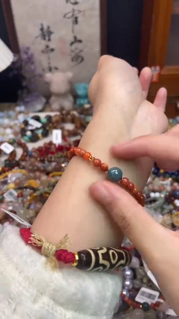 未镶嵌玛瑙手饰437