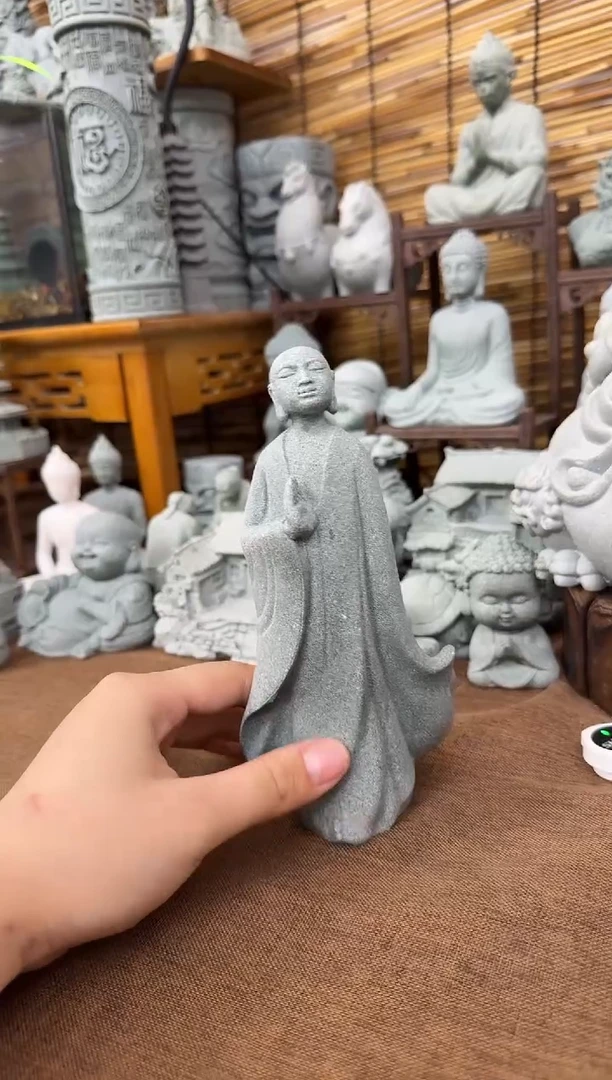 石材青砂石行礼僧人