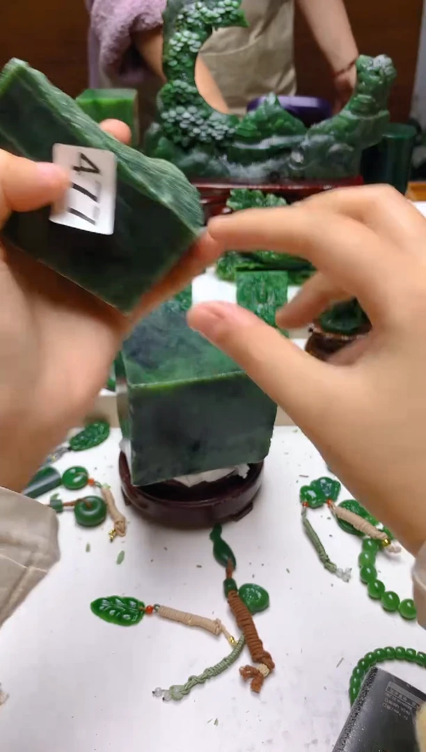 未镶嵌和田玉珠宝半成品1