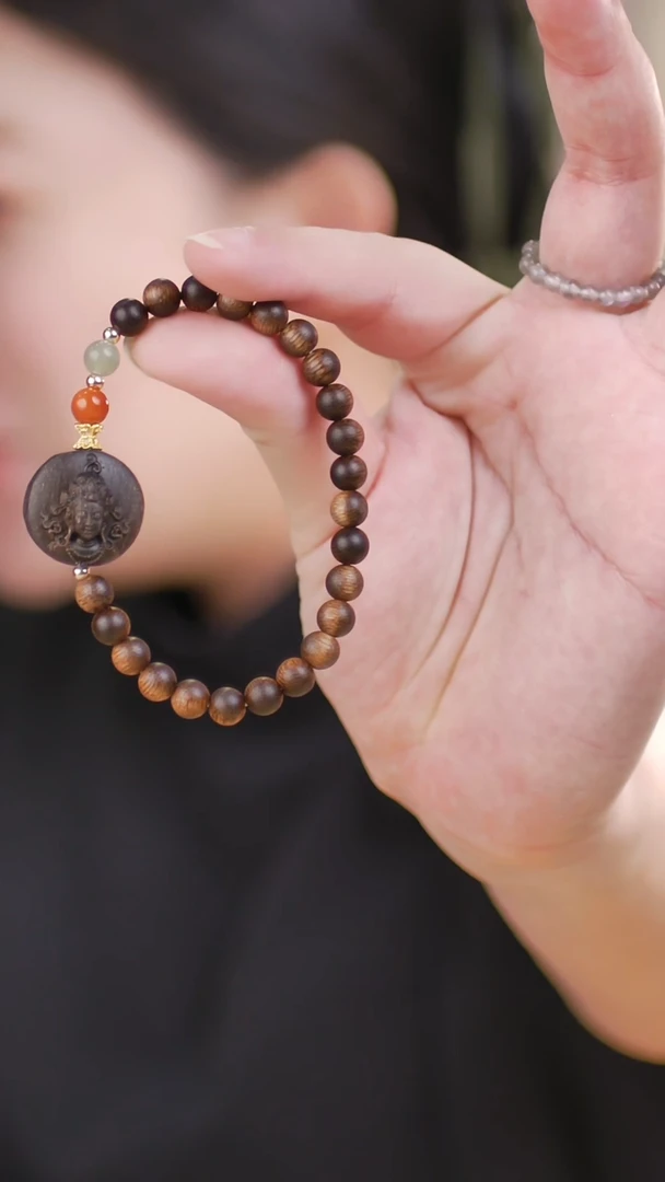 手串未镶嵌和田玉（单圈全沉水0.6白奇楠+度母）