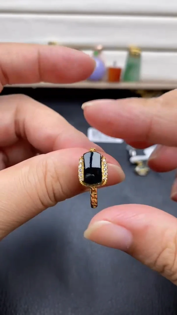 银S925镶嵌戒指翡翠1