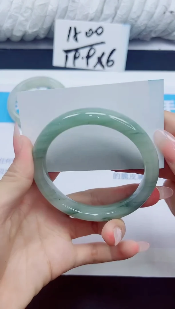 石英质玉手镯未镶嵌66/62.3