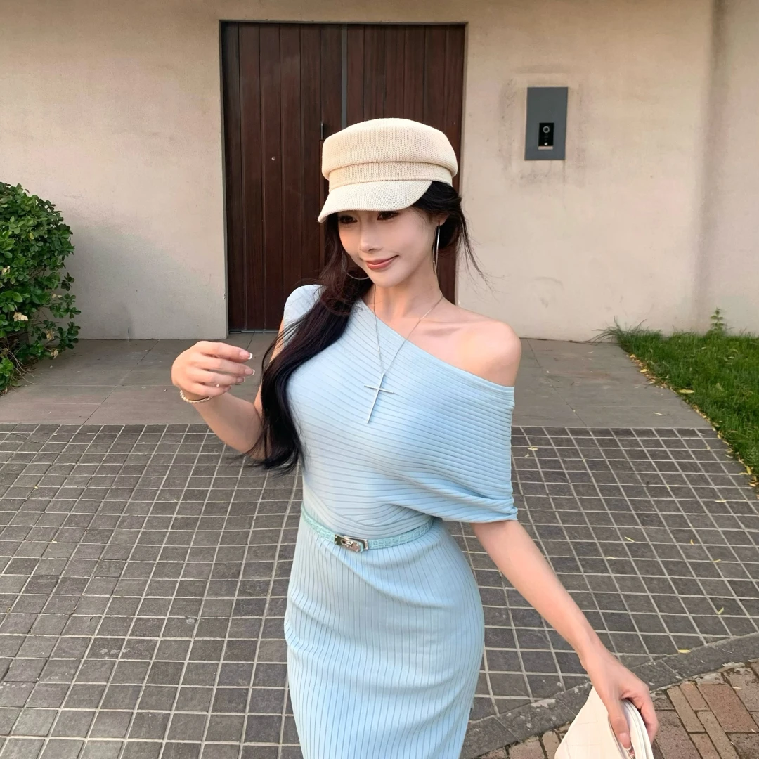 人间梦露 夏季露肩连衣裙女收腰修身显瘦开叉中长款针织裙