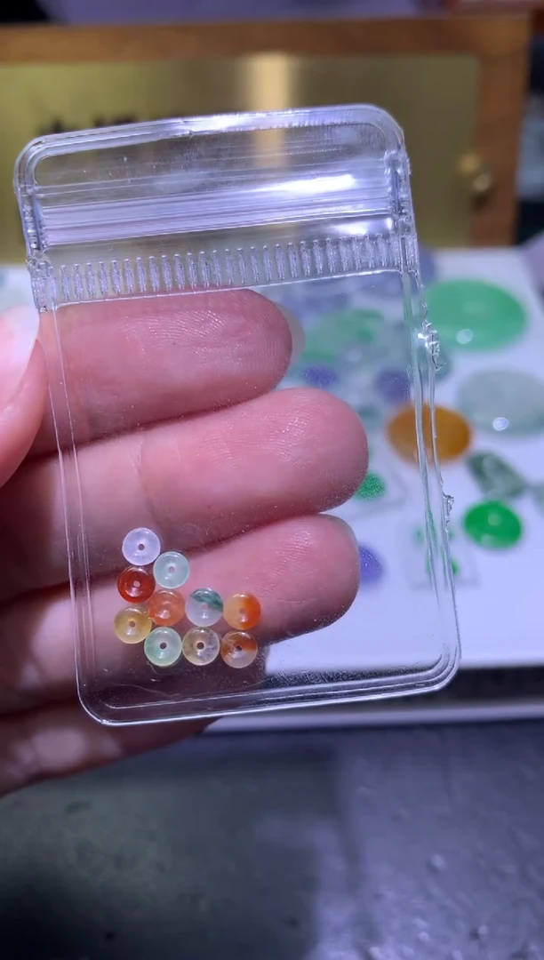 未镶嵌定制翡翠毛货