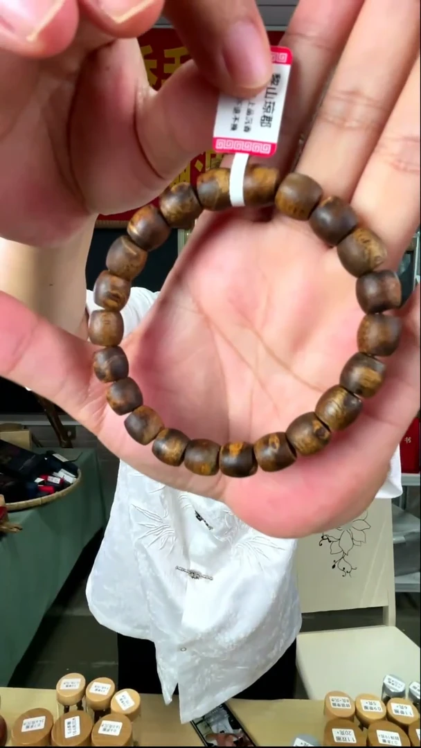 沉香手串海南沉香黎母山老料0.9规格鼓珠单圈