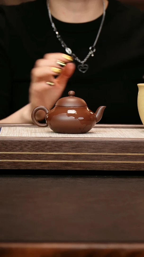 茶壶紫砂85底槽清 矮梨形