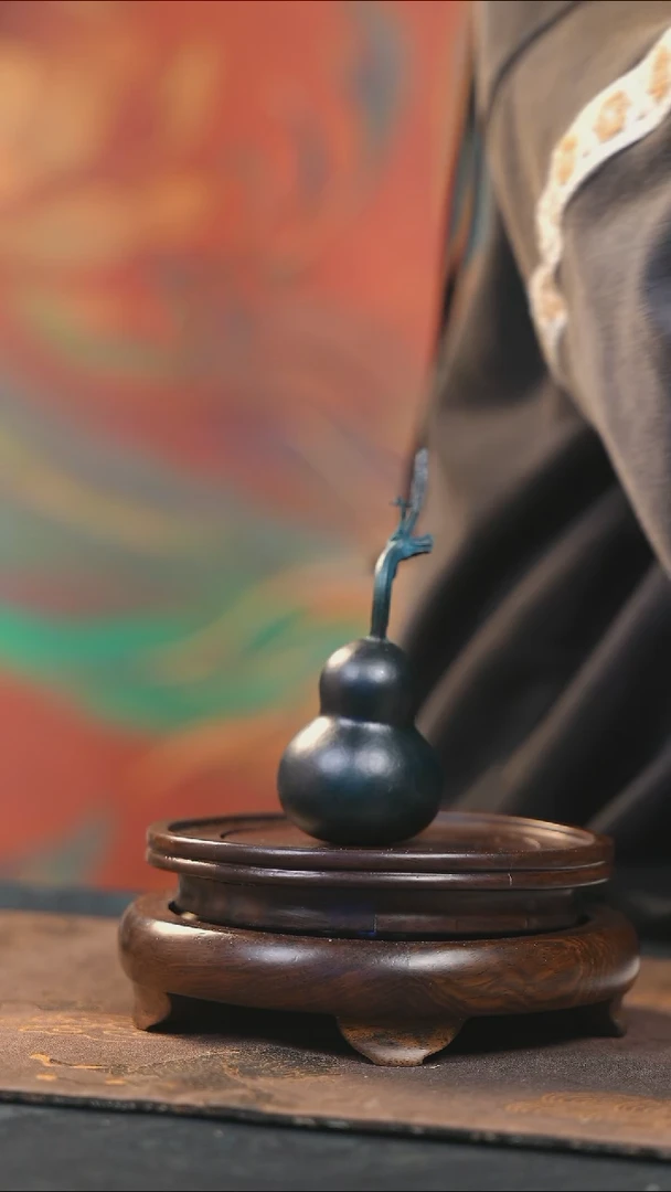 【闪购商品】YQ160大漆精致小手捻(未开口）