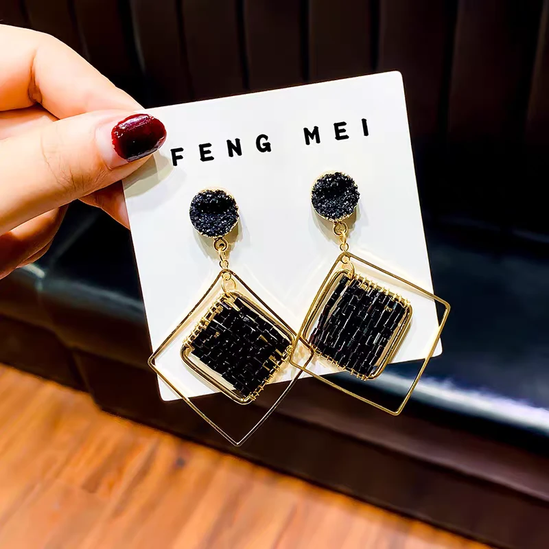 合金耳饰 大气夸张原创设计日韩个性黑色欧美女饰品复古耳环轻奢