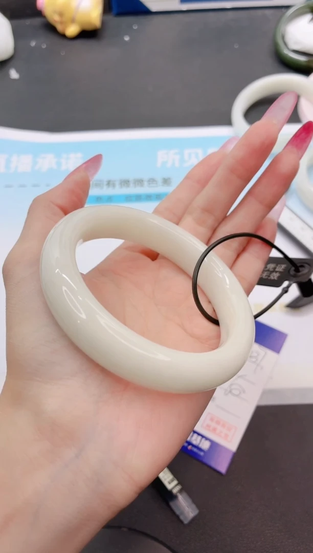 未镶嵌手镯和田玉23G138-60