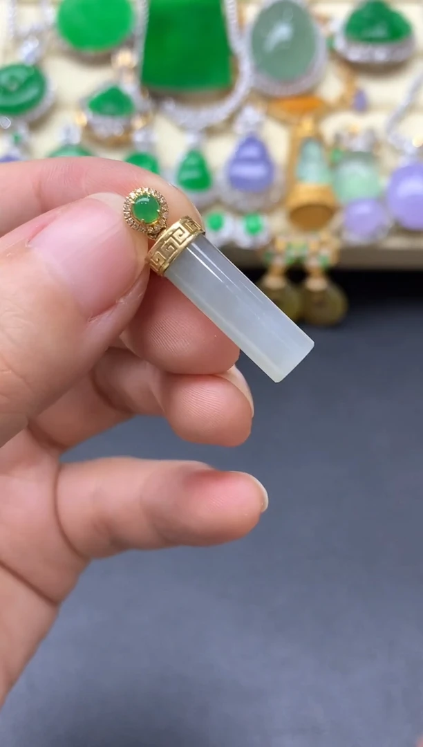 颈饰18K金镶嵌翡翠267-中国好珍宝