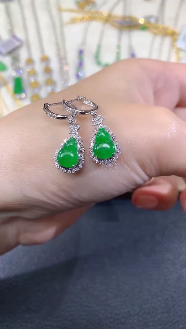 18K金镶嵌翡翠耳饰A51