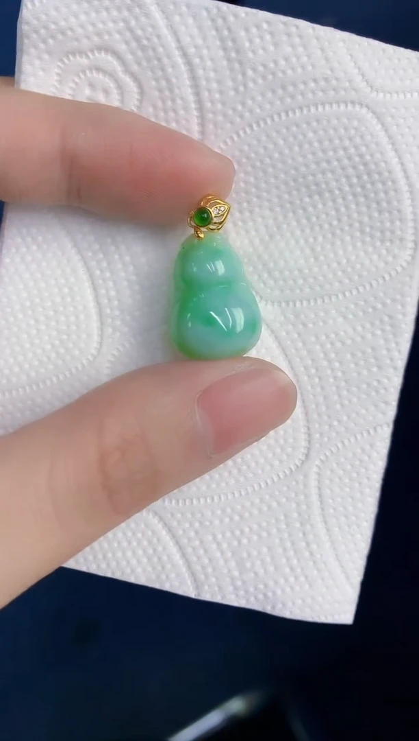 颈饰未镶嵌翡翠天然翡翠缅甸A货