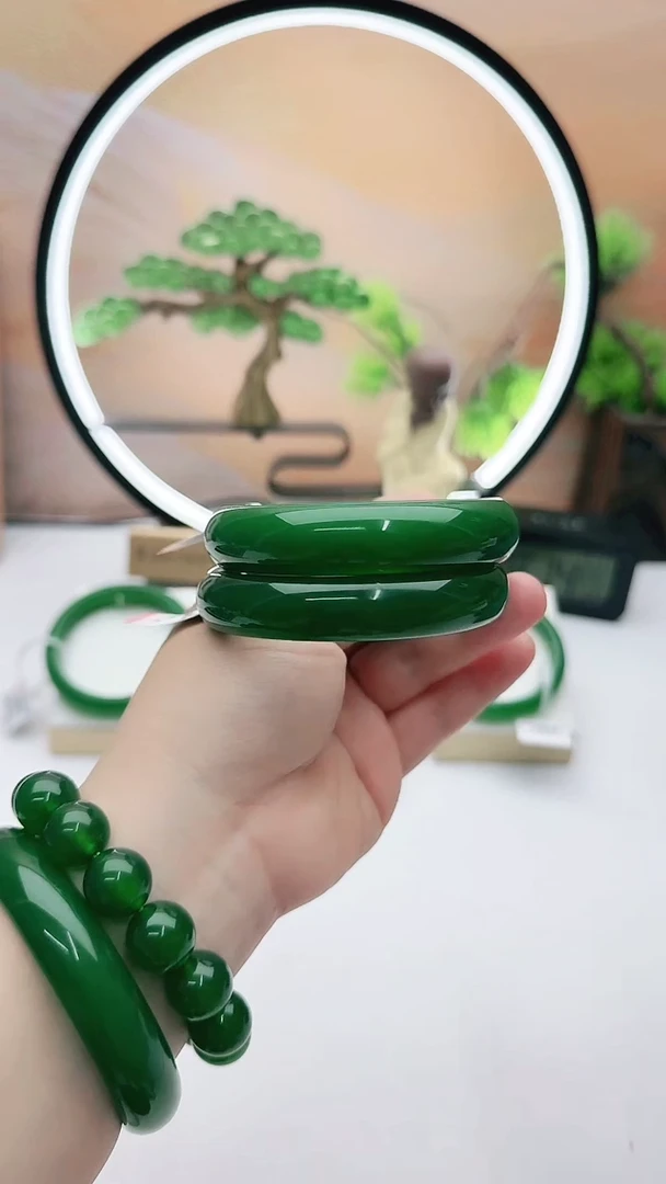 玛瑙/玉髓手镯未镶嵌帝王之色手镯