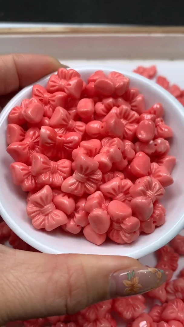 未镶嵌散珠拼合珍珠（马贝珠）D503 女 皇 贝蝴蝶结12*16mm3个5.8元